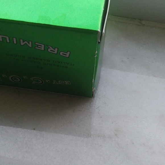 🆕C.O. Bigelow Premium Shave Cream 5.2 Oz. - Picture 12 of 16